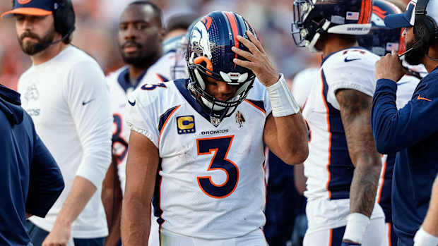 Russell Wilson head down vs Commanders Isaiah J. Downing-USA TODAY Sports